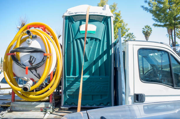 Best Porta potty delivery and setup  in Chanhassen, MN
